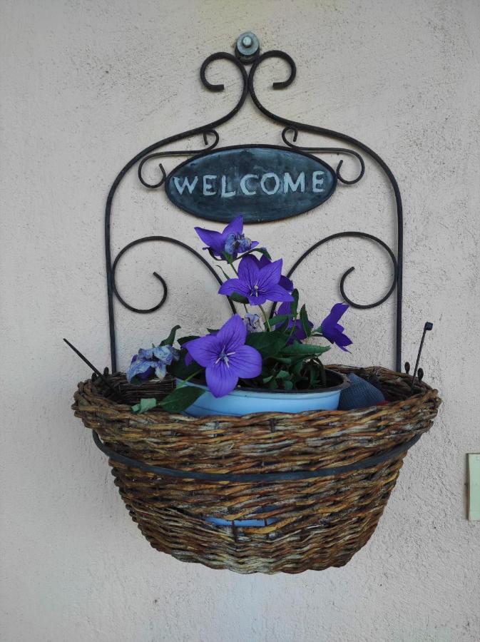 Countryside Cottage With Garden & Lake View Peraia  Екстер'єр фото